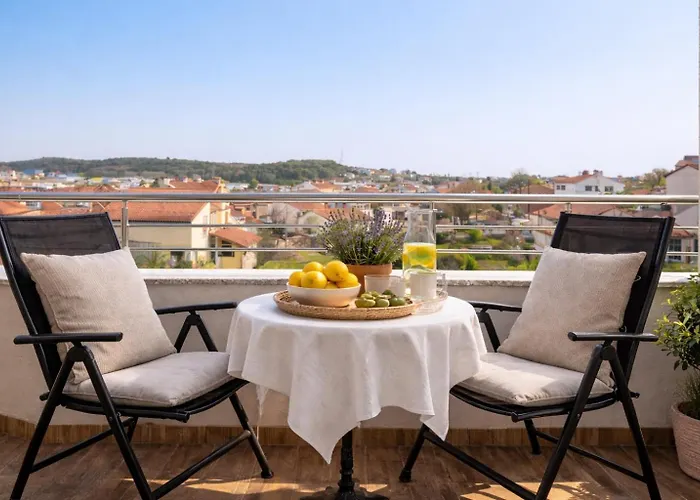 Istrian Azure 홈스테이 풀라